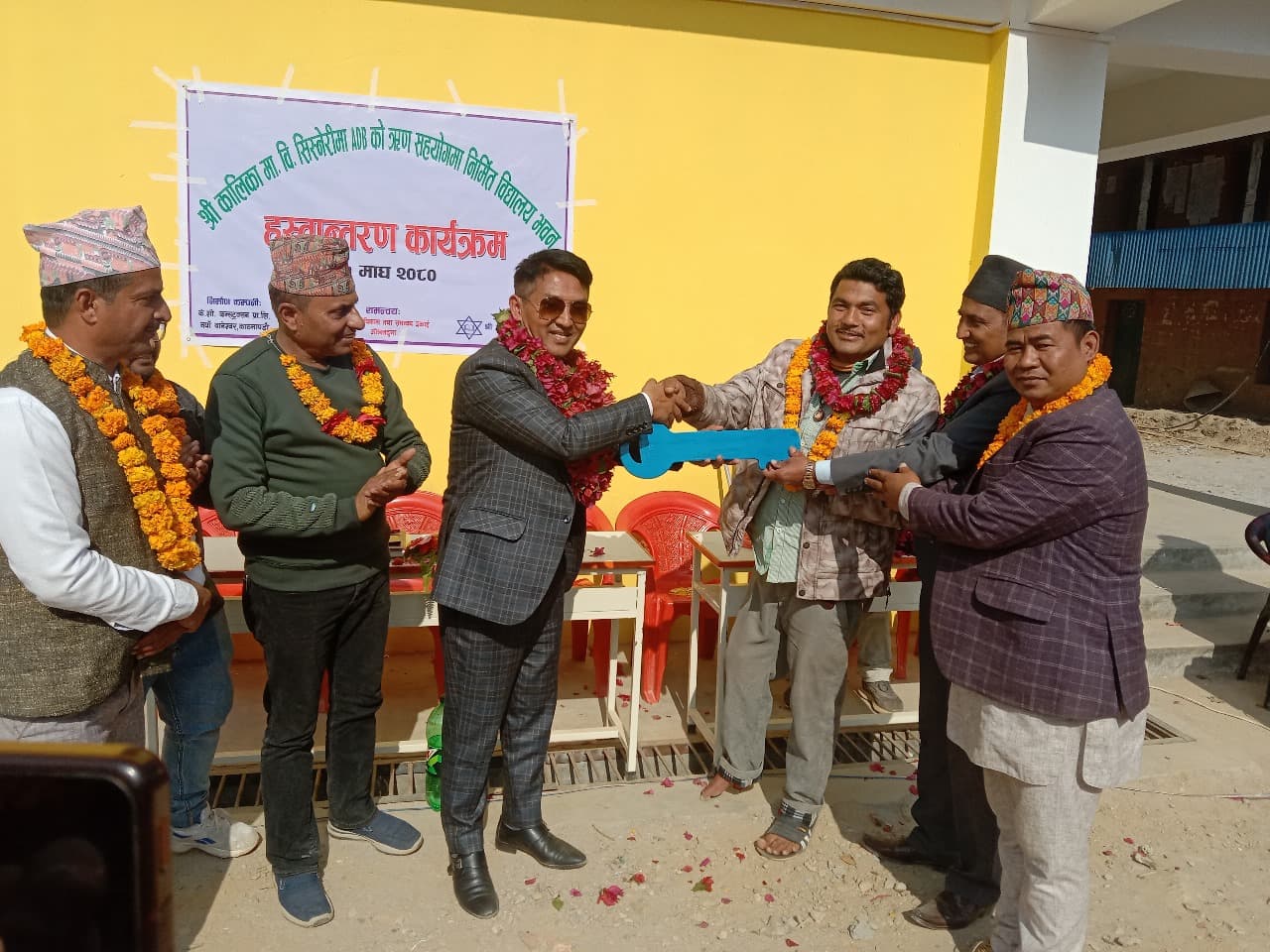 Students in computer class