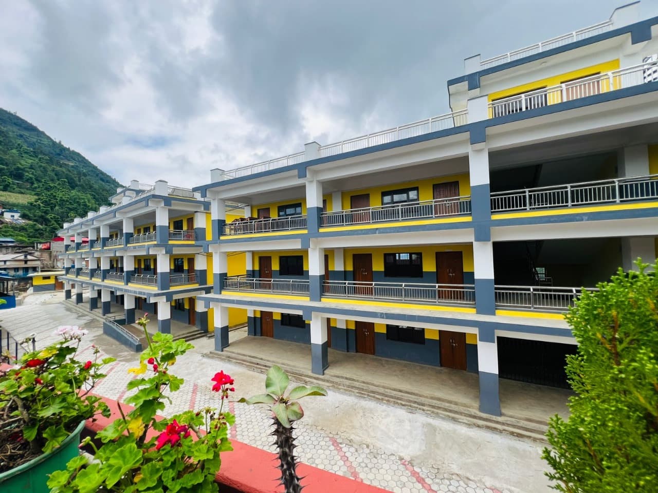 Kalika Mavi School 1